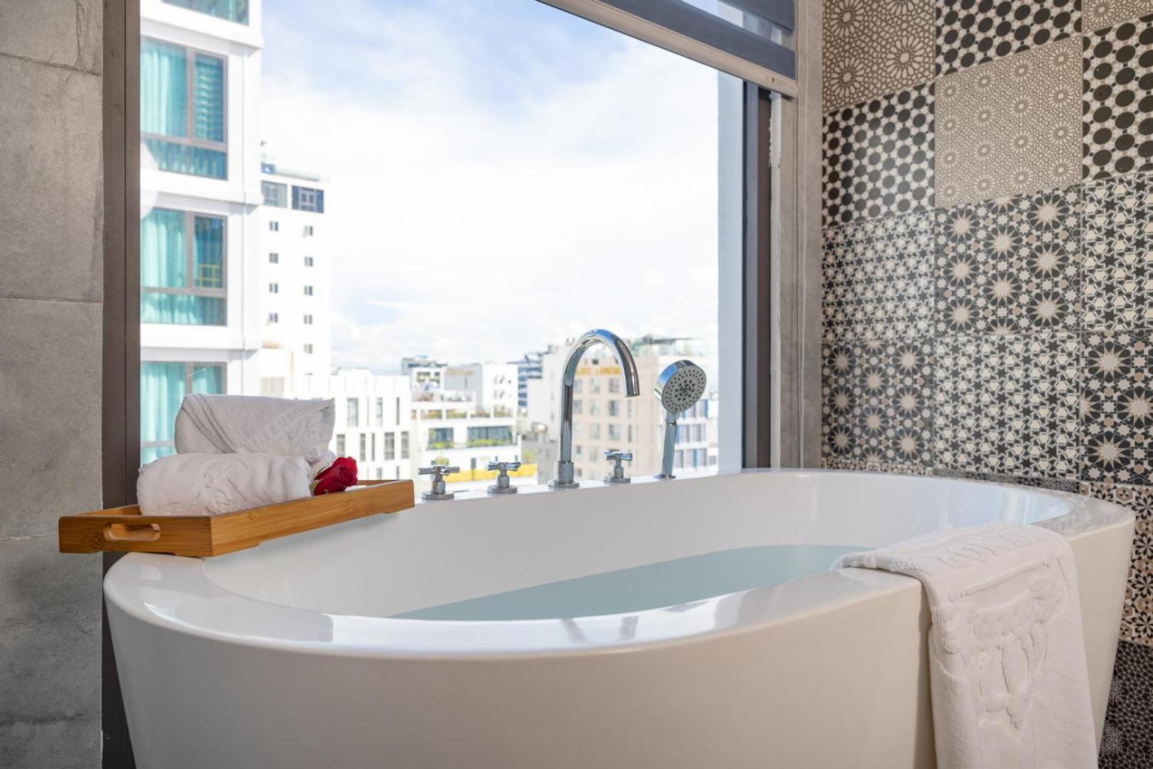 Minh Chau Premium Hotel Danang 외부 사진